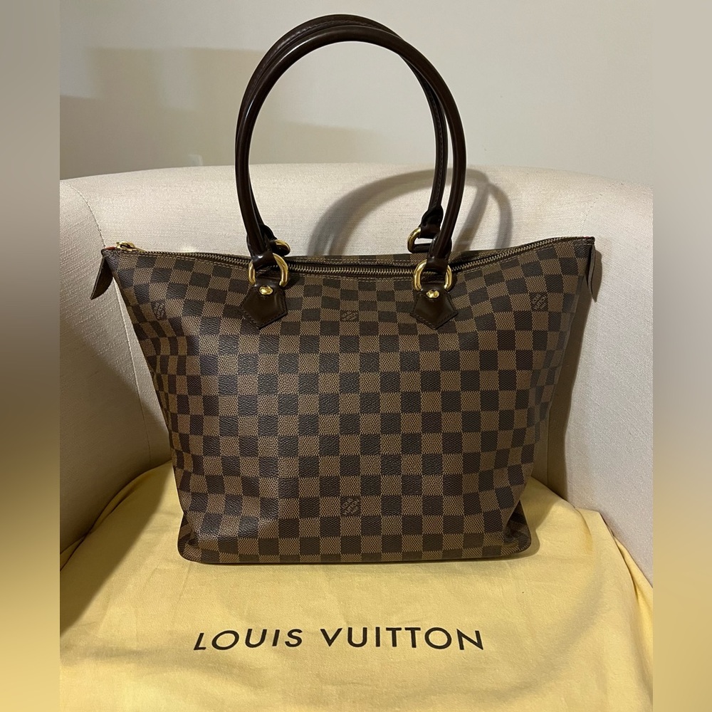 LOUIS VUITTON DAMIER EBENE SALEYA MM